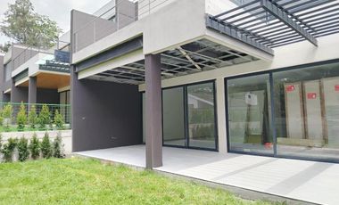 Venta Casa a estrenar  dentro de Urbanización la Viña AH