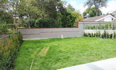 Venta Casa a estrenar  dentro de Urbanización la Viña AH