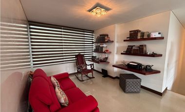 Apartamento duplex con vista verde, sector Tesoro - Poblado