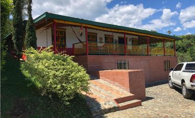 VENTA HERMOSA FINCA EN SANTA BRBARA