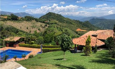 VENTA HERMOSA FINCA EN SANTA BRBARA