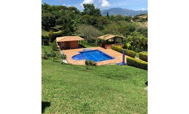 VENTA HERMOSA FINCA EN SANTA BRBARA