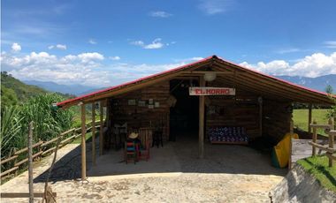 VENTA HERMOSA FINCA EN SANTA BRBARA