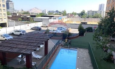 Departamento con estacionamiento y 2 dormitorios.