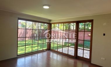 EXCELENTE CASA COMERCIAL EN CHESTERTON