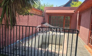 EXCELENTE CASA COMERCIAL EN CHESTERTON