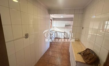 EXCELENTE CASA COMERCIAL EN CHESTERTON