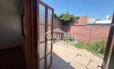 EXCELENTE CASA COMERCIAL EN CHESTERTON