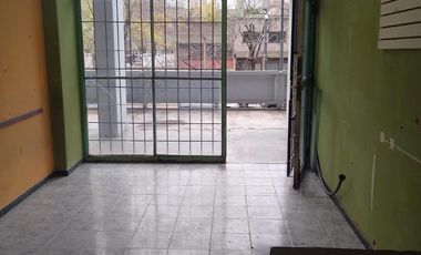 Local comercial en venta - 1 Baño - Villa Lugano
