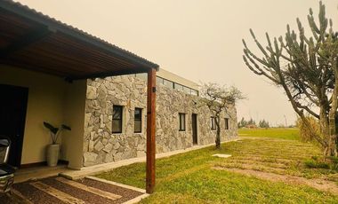 Casa en Venta - 5 Dormitorios 5 Baños - 1000mts2 - San Cosme, Corrientes