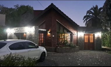 Casa en venta - 3 Dormitorios 2 Baños - General Rodríguez