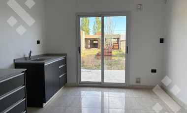 En Venta, Duplex de 2 Dormitorios, Bº La Casona II, Plottier