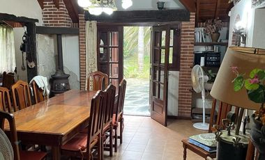 Casa - 6 ambientes jardin - CARILO - VENTA