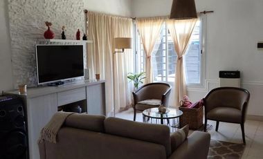 Casa en venta - 2 Dormitorios 3 Baños - La Rioja