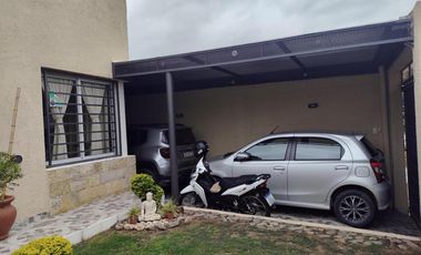 Casa en venta - 2 Dormitorios 3 Baños - La Rioja