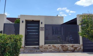 Casa en venta - 2 Dormitorios 3 Baños - La Rioja