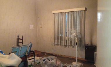 Casa en esquina, con potencial comercial!