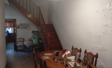 Casa en esquina, con potencial comercial!