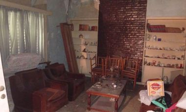 Casa en esquina, con potencial comercial!