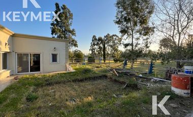 VENTA CASA DE 4 DORMITORIOS EN MIRALAGOS