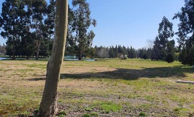 VENTA CASA DE 4 DORMITORIOS EN MIRALAGOS