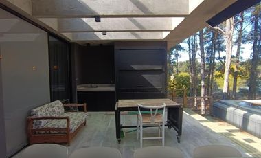 Casa en venta - 4 Dormitorios 4 Baños - Pinamar