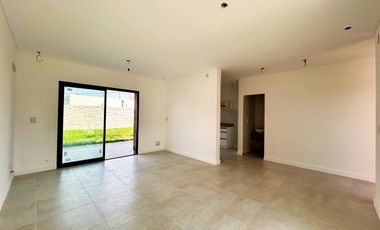 VENTA | Casa Duplex a Estrenar - Tierra Nueva, Fisherton