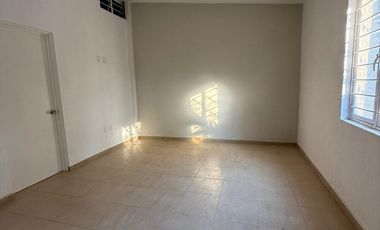 Casa en Renta  duplex PB Jardines del Valle