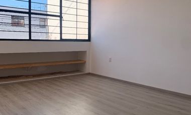 Oficina en renta, remodelada Col. El Carmen, Puebla.