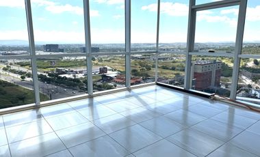 Consultorio en renta con vista espectacular WTC Juriquilla Querétaro
