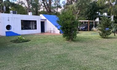 Casa en venta - 3 Dormitorios 2 Baños - Cochera - 499Mts2 - Libertad