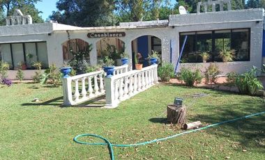 Casa en venta - 3 Dormitorios 2 Baños - Cochera - 499Mts2 - Libertad