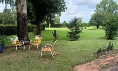 Casa en venta - 3 Dormitorios 2 Baños - Cochera - 499Mts2 - Libertad