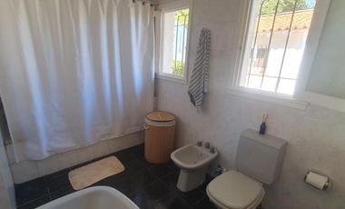 Casa en venta - 3 Dormitorios 4 Baños - Escobar