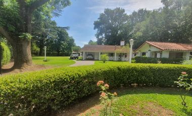 Casa en venta - 3 Dormitorios 4 Baños - Escobar