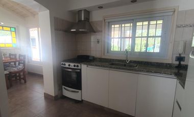 Casa en venta - 3 Dormitorios 4 Baños - Escobar