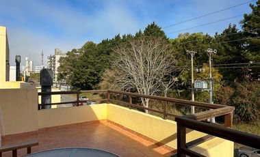 Casa en venta - 2 Dormitorios 2 Baños - Pinamar
