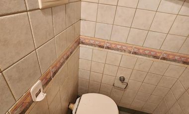 CASA DE 2 AMBIENTES CON JARDIN Y COCHERA EN ALQUILER TEMPORAL. OLIVOS