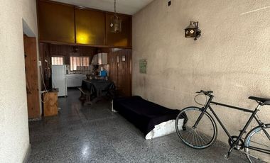 Valparaíso 1224 - Casa 3/4 dormitorios + Patio con parrillero + terraza