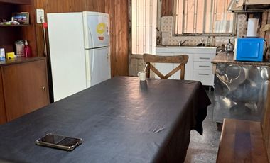 Valparaíso 1224 - Casa 3/4 dormitorios + Patio con parrillero + terraza