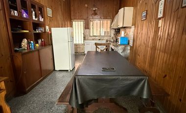 Valparaíso 1224 - Casa 3/4 dormitorios + Patio con parrillero + terraza