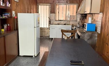 Valparaíso 1224 - Casa 3/4 dormitorios + Patio con parrillero + terraza