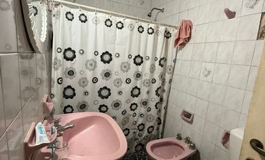 Valparaíso 1224 - Casa 3/4 dormitorios + Patio con parrillero + terraza