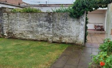 Casa en venta - 4 Dormitorios 2 Baños - Luján