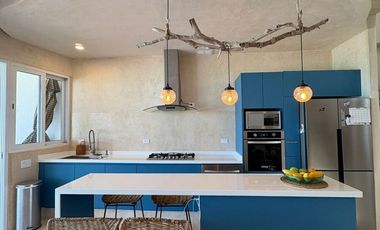 Casa en venta frente al mar en Sisal 