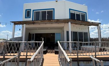 Casa en venta frente al mar en Sisal 