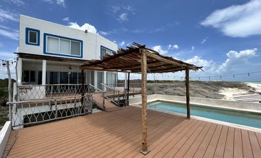 Casa en venta frente al mar en Sisal 