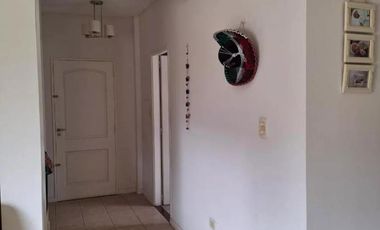 Casa en Venta - 3 Dormitorios 2 Baños - 420mts2 - Pilar