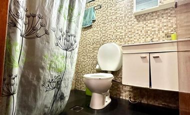 CASA SOBRE LOTE PROPIO EN LA BOCA VENTA