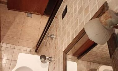 Casa en venta - 4 Dormitorios 3 Baños - 461Mts2 - El Palomar